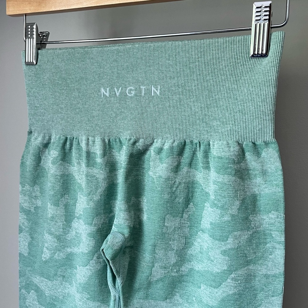 NVGTN Camo Seamless Leggings - Picture 4 of 6